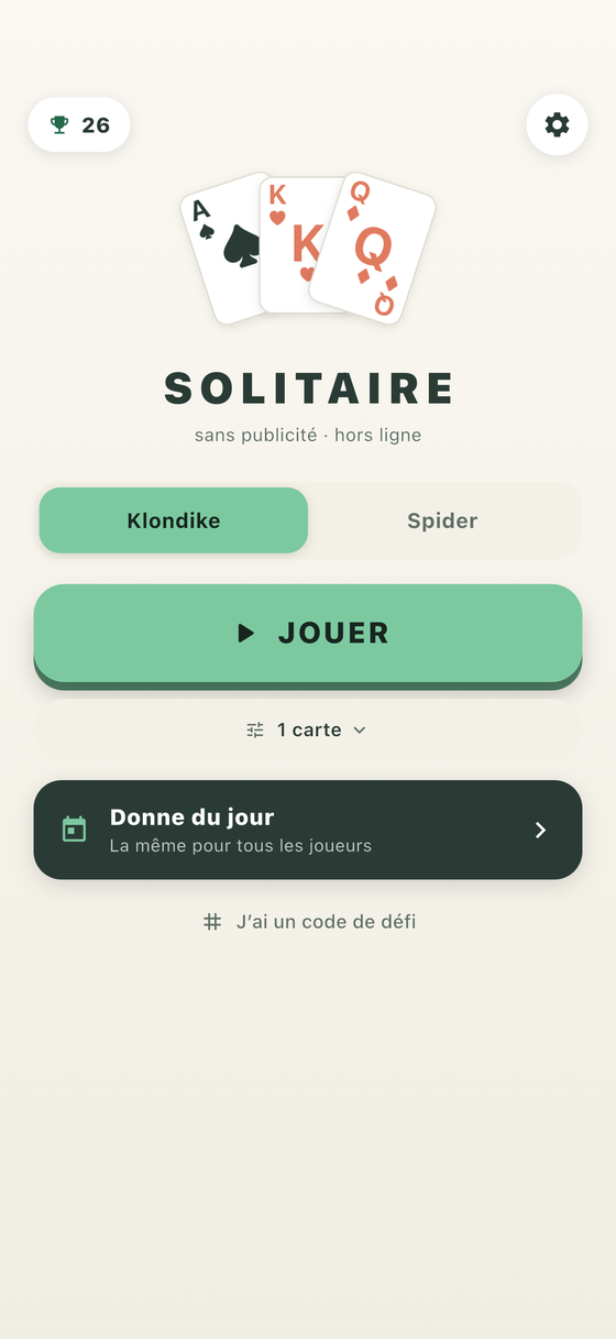 Écran d’accueil avec le bouton Jouer et la donne du jour